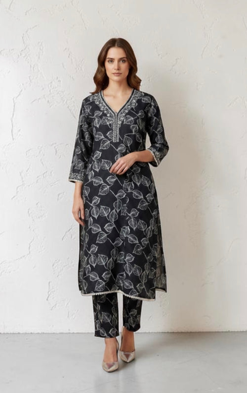 2 Piece Stitched Black and White Lawn Suit - Designer Inspired by Khaadi (BW04)