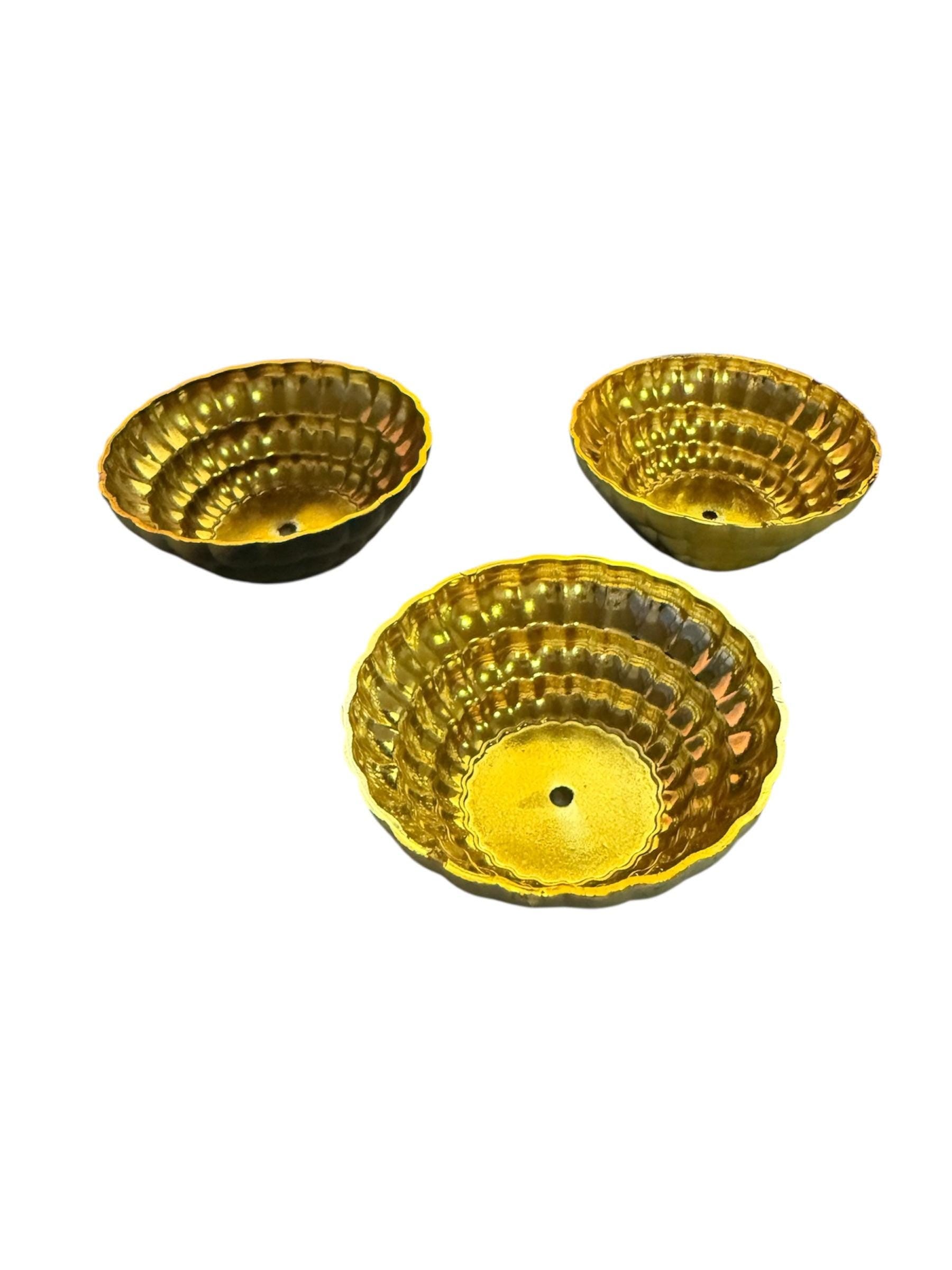 UK Based - Gold Flower Plate- Perfect for adding creativity to Mehndi Thaals
